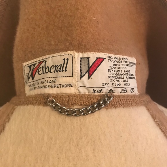 Cape: Stunning Reversible Wetherall Wool Cape - Picture 13 of 15